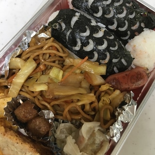 のりあーと♡こいのぼりで✨焼きそばお弁当(^^)